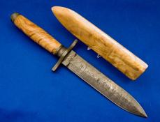 medeival dagger